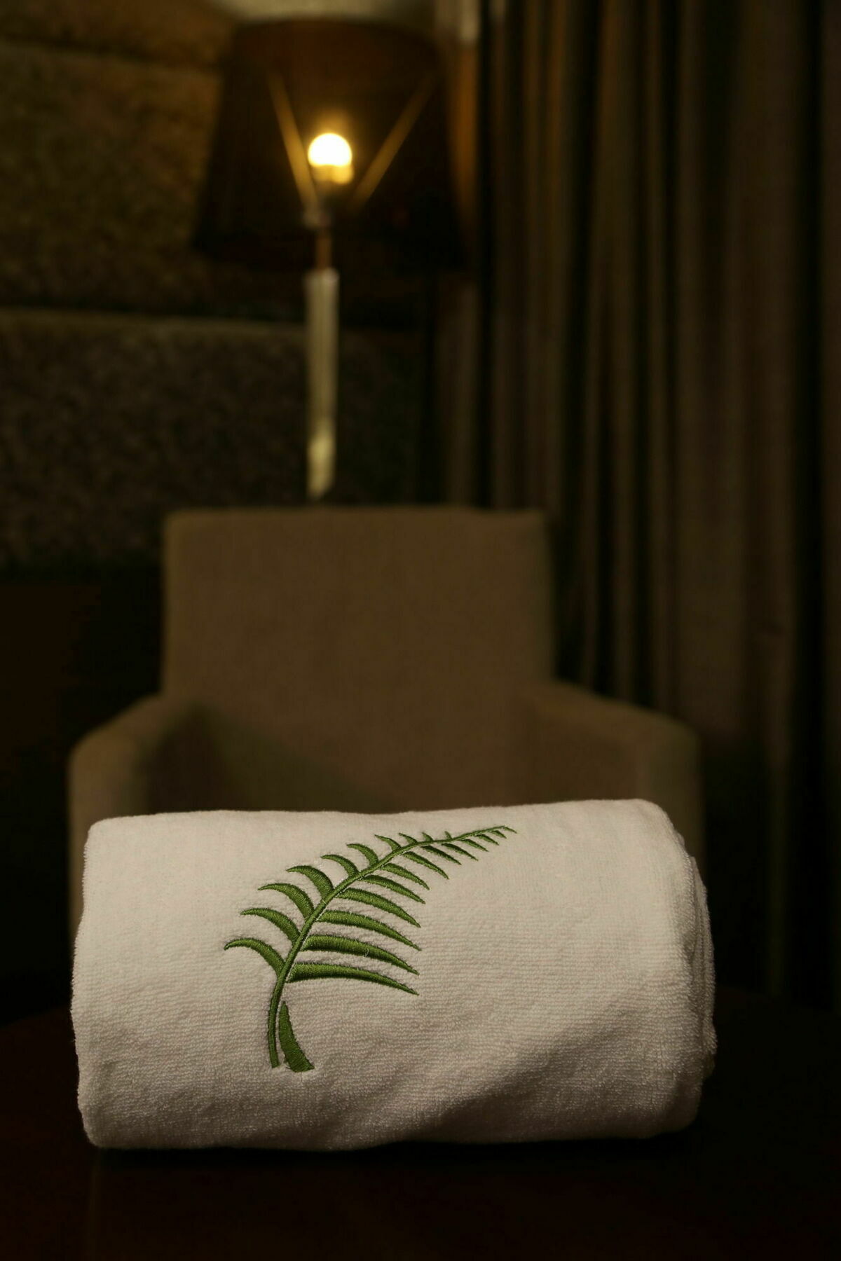 เดอะ เฟิร์น เรสซิเดนซี กาแล็กซี มอลล์ Hotel Mundra ภายนอก รูปภาพ